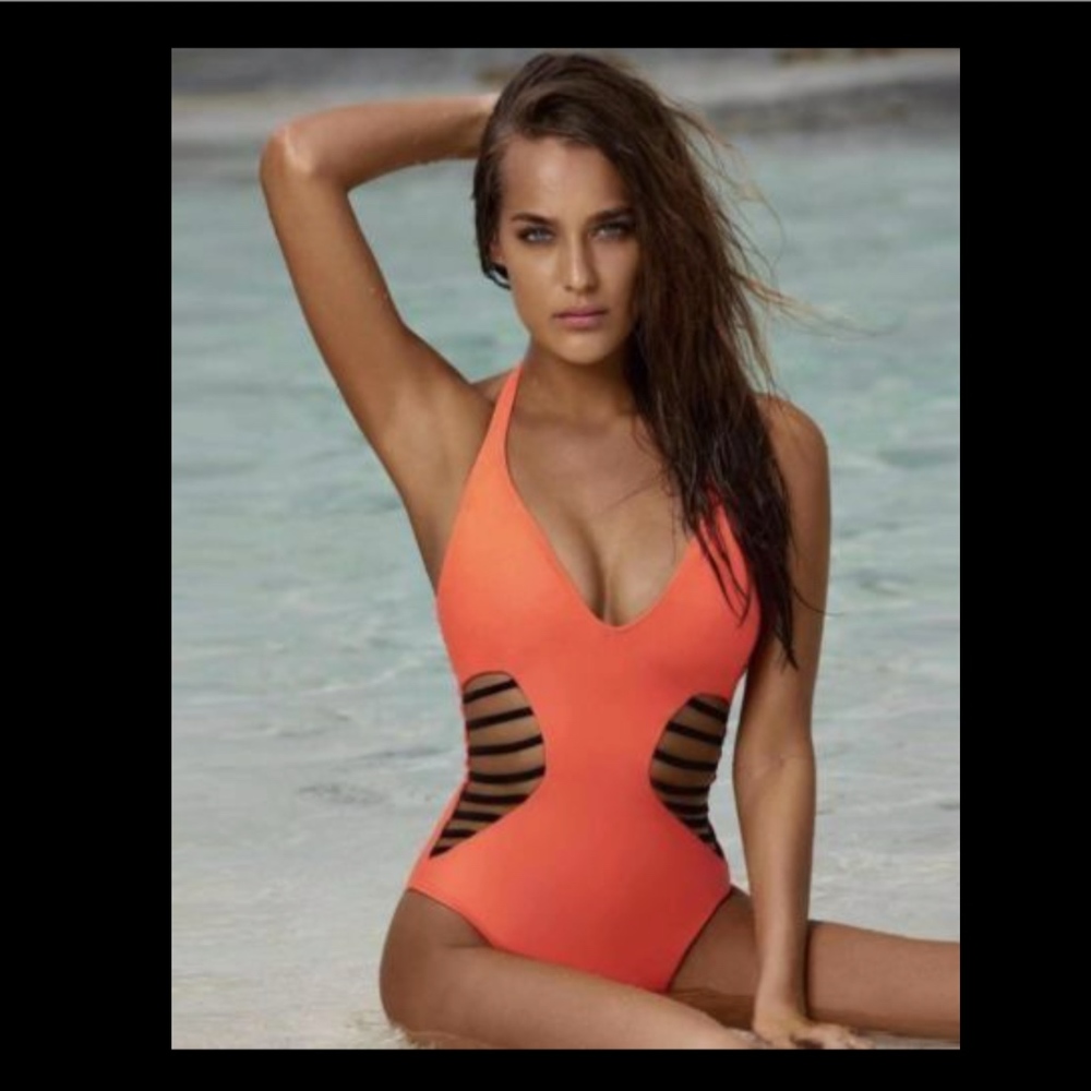 NWT PilyQ‎ 'Selene' Cutout One-Piece Swimsuit Small